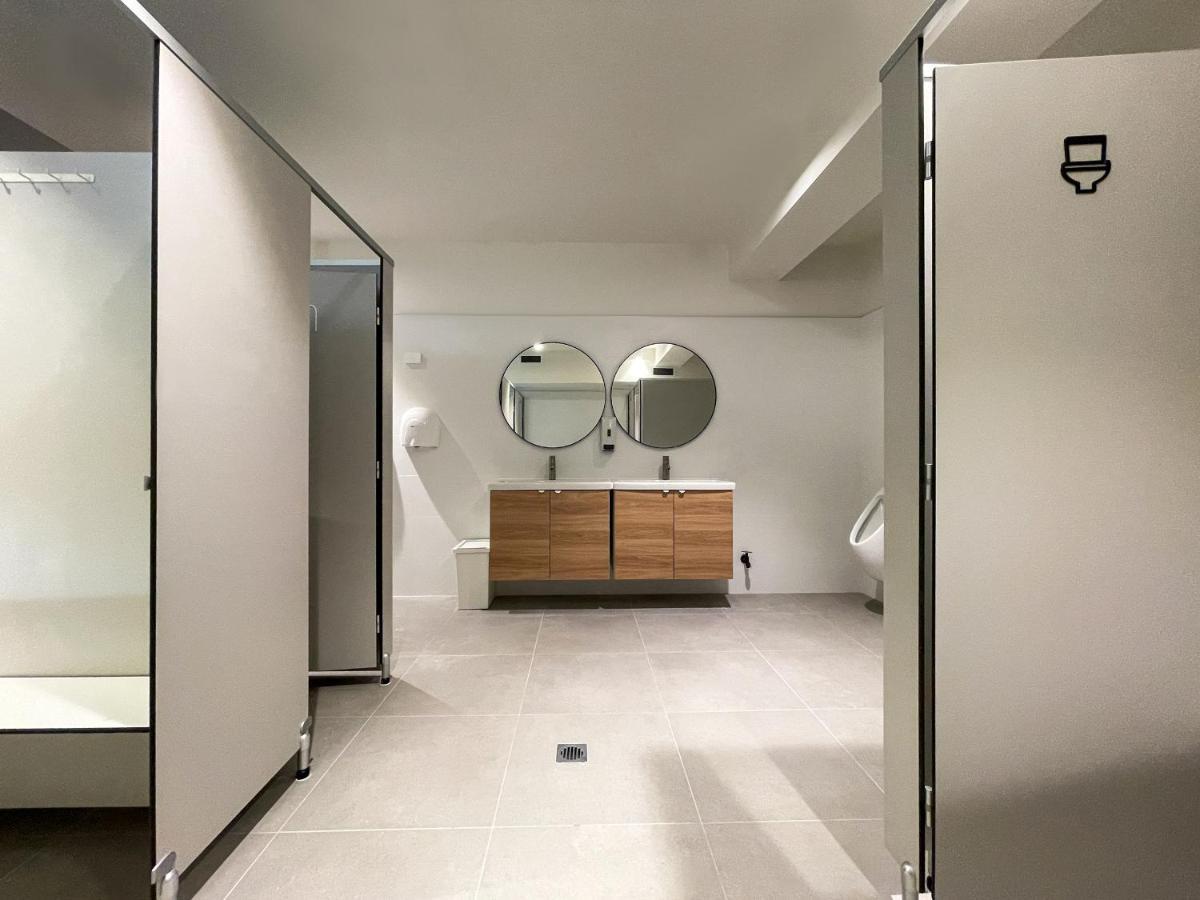 Airone Capsule Hotel Хоубарт Екстериор снимка
